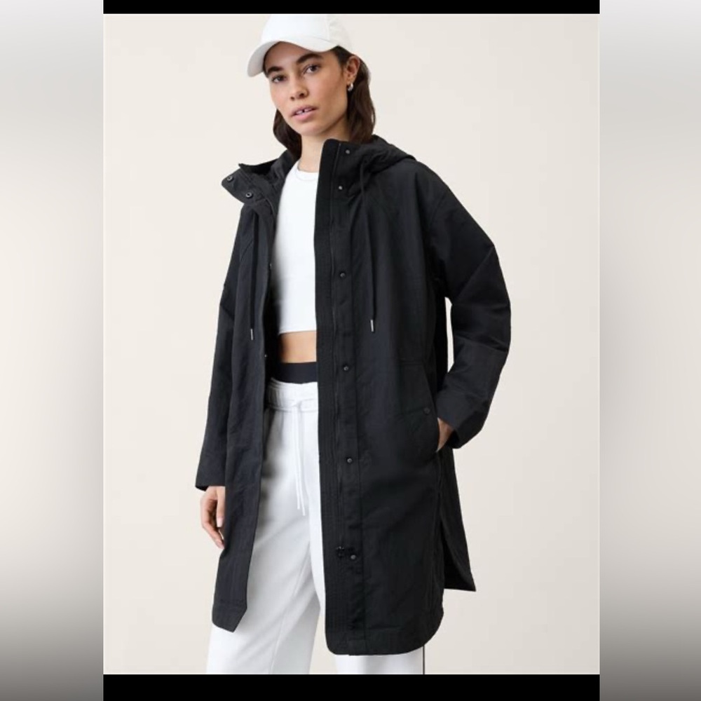 Athleta Everywhere Anorak Hooded Jacket - water & wind resistant travel XS black